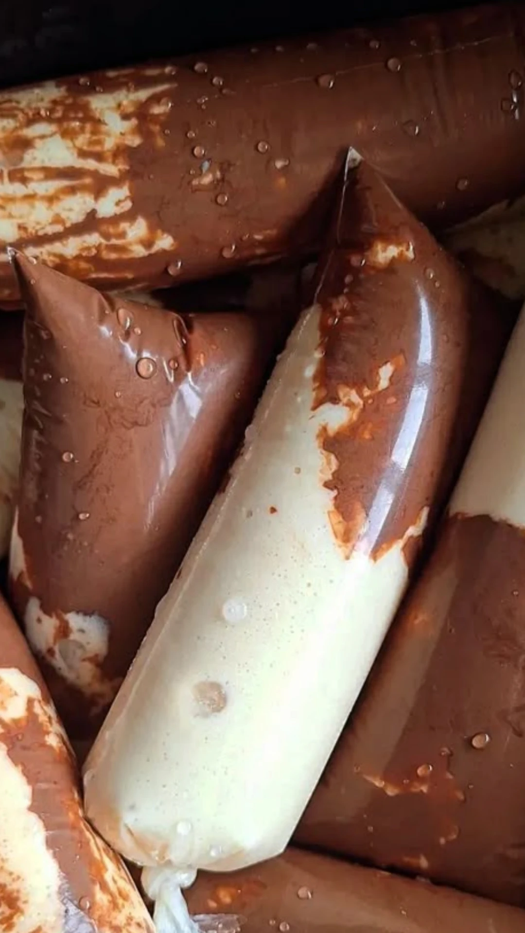Geladinhos gourmet de chocolate e creme